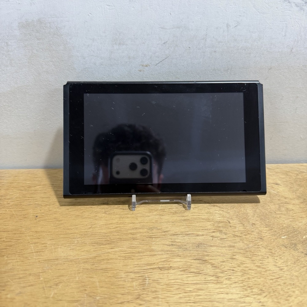 Nintendo Switch HAC-001 Game Console - Tablet Only - No Charger Tested